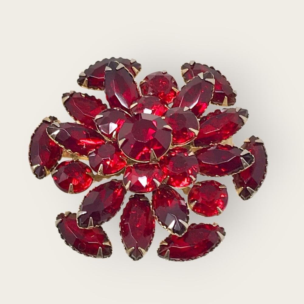 Beau Jewels Ruby Red Rhinestone Vintage Brooch Floral Cluster Starburst Pin